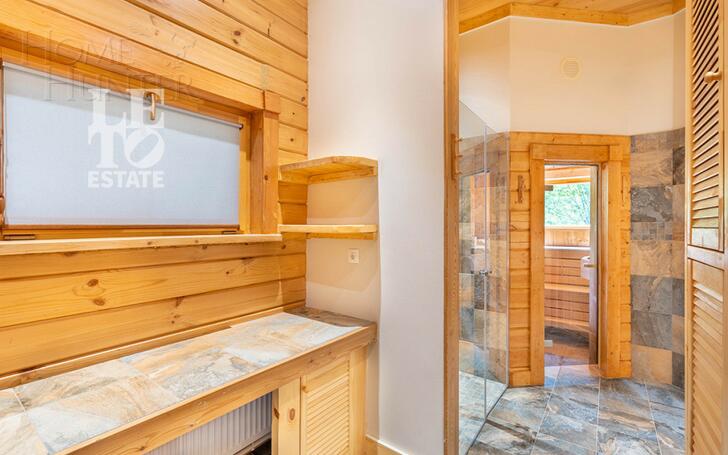 2-этажный коттедж 400 м² с отделкой