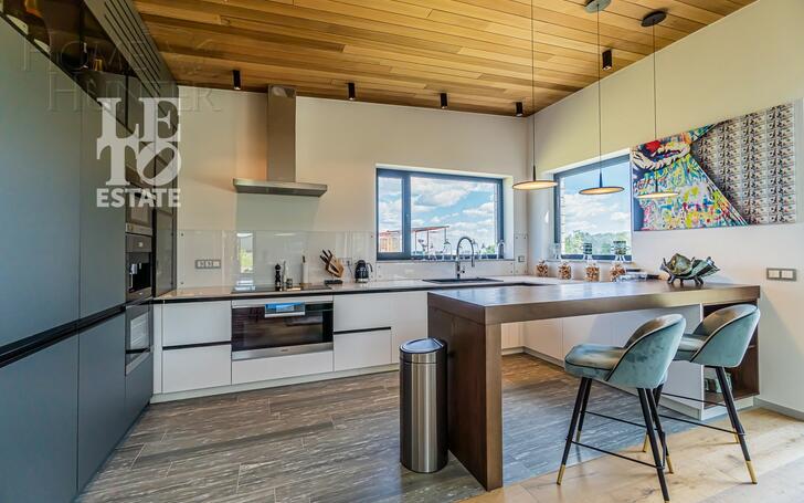 1-этажный коттедж 350 м² с отделкой