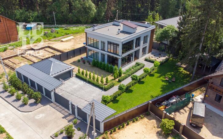 2-этажный коттедж 385 м² с отделкой