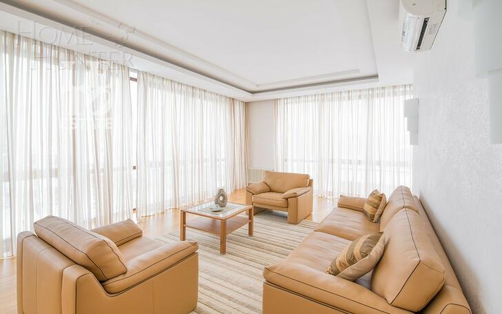 3-этажный коттедж 1 000 м² с отделкой