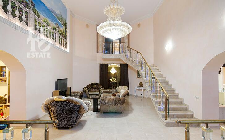 2-этажный коттедж 550 м² с отделкой