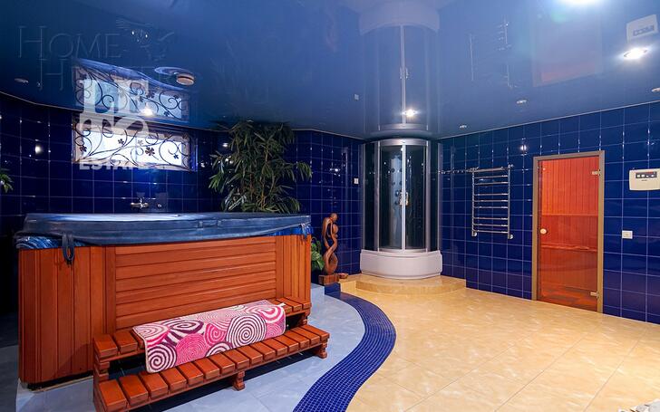 2-этажный коттедж 550 м² с отделкой