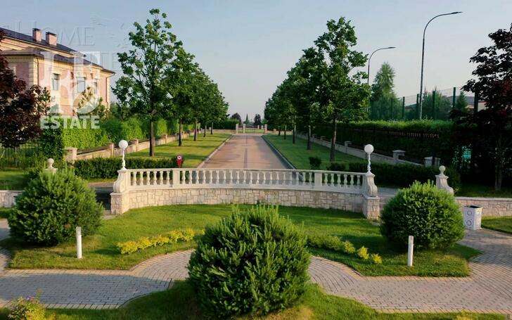 2-этажный коттедж 307 м² без отделки
