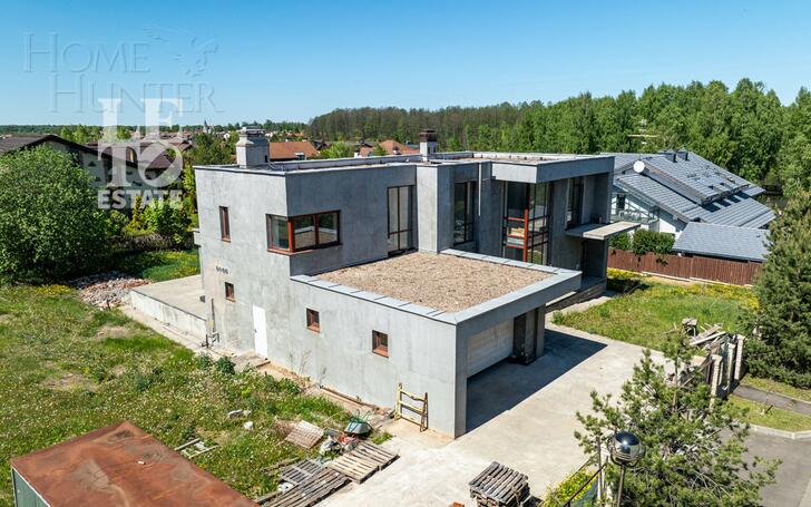2-этажный коттедж 568.2 м² без отделки