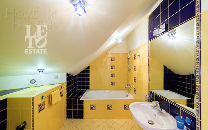 3-этажный коттедж 490 м² с отделкой