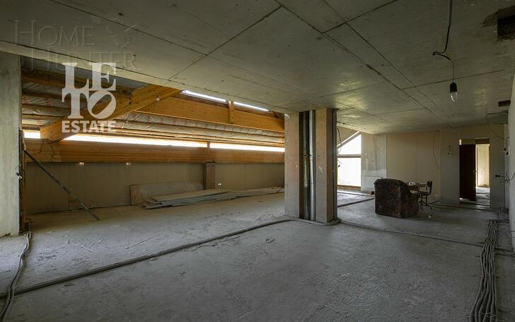 2-этажный коттедж 962.1 м² без отделки