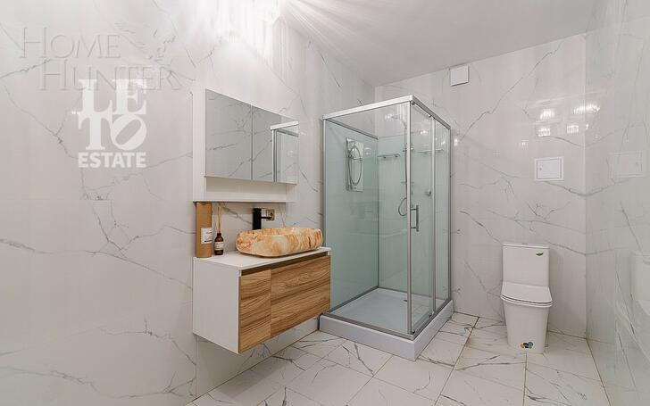 3-этажный коттедж 1 348 м² с отделкой