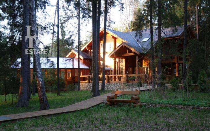 2-этажный коттедж 500 м² с отделкой