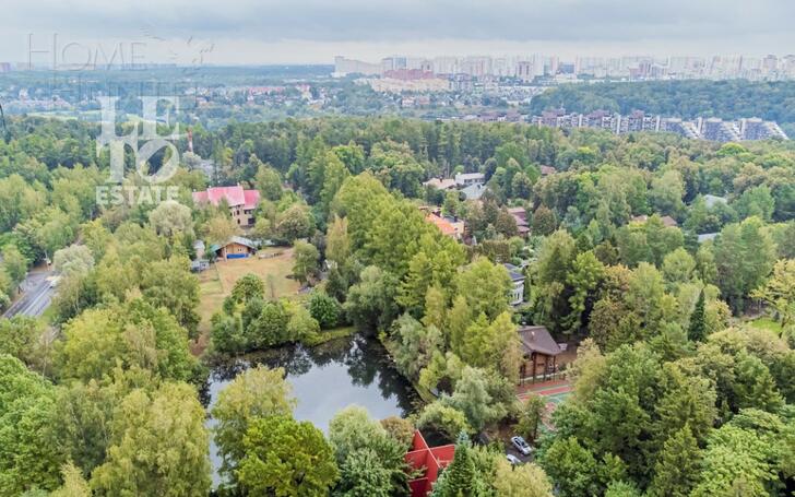 3-этажный коттедж 150 м² с отделкой