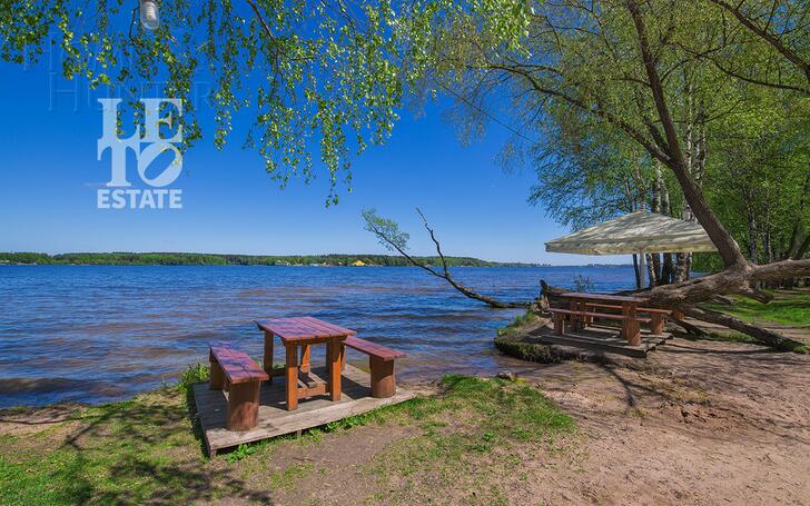 2-этажный коттедж 650 м² без отделки