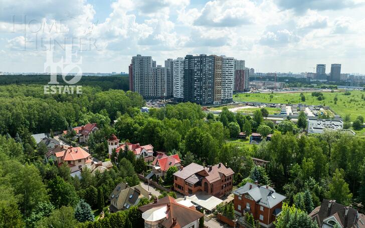 3-этажный коттедж 640 м² с отделкой