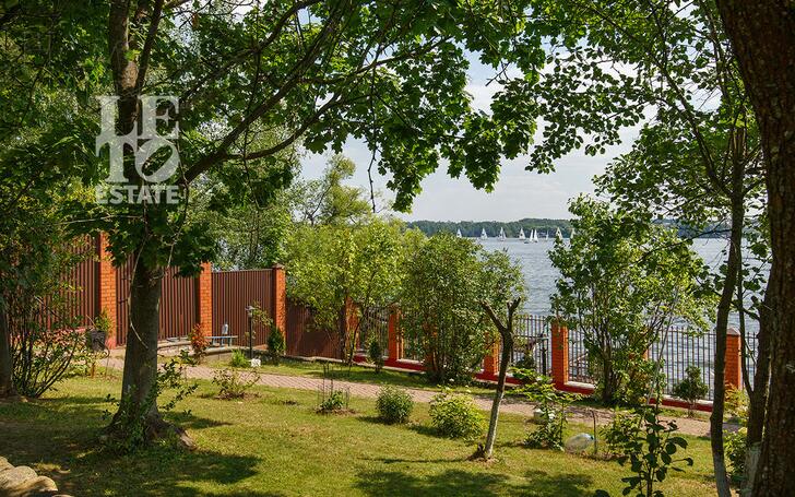 3-этажный коттедж 406 м² с отделкой