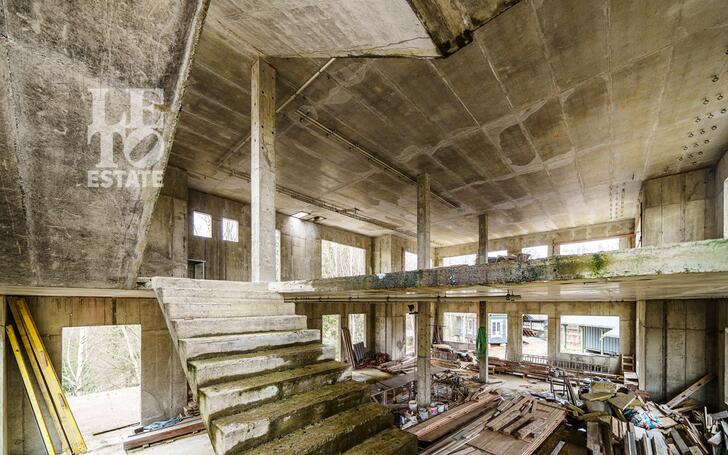 3-этажный коттедж 2 270 м² без отделки