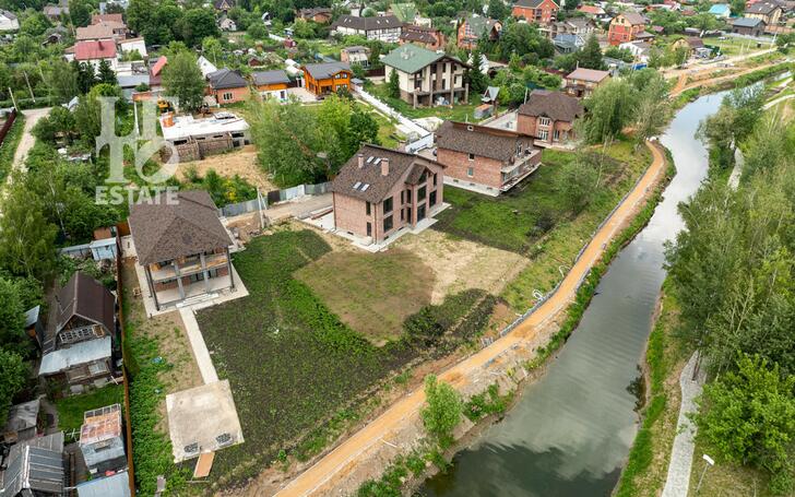 2-этажный коттедж 406.4 м² без отделки