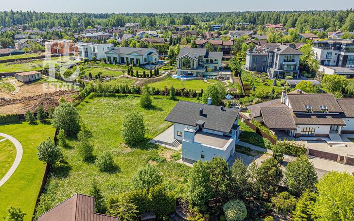 2-этажный коттедж 294 м² с отделкой
