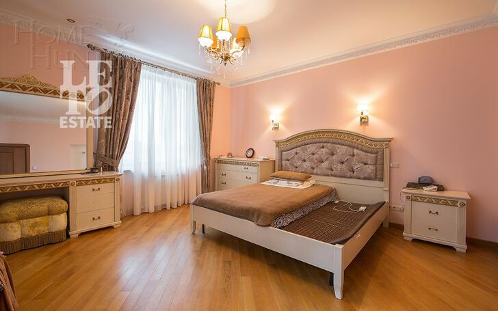 2-этажный коттедж 1 025 м² с отделкой