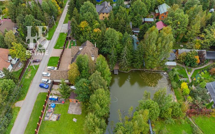 2-этажный коттедж 650 м² с отделкой