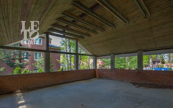 2-этажный коттедж 650 м² без отделки