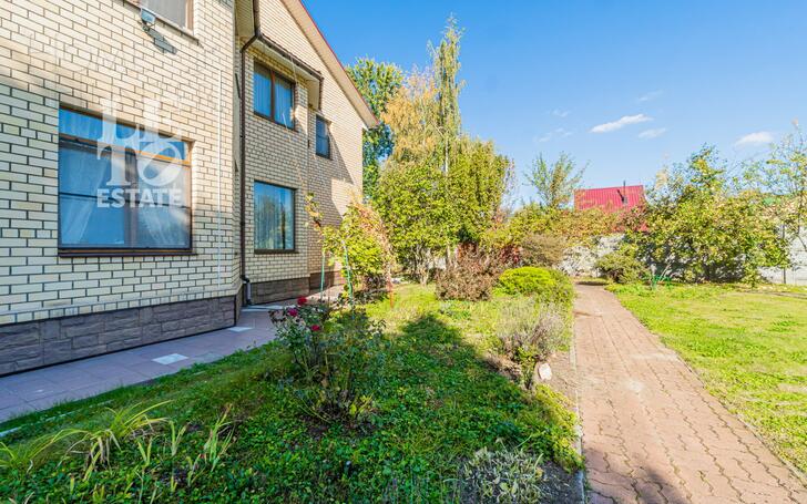 3-этажный коттедж 426 м² с отделкой