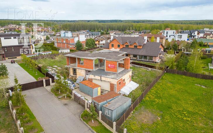 2-этажный коттедж 558 м² без отделки