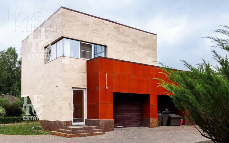 3-этажный коттедж 1 445 м² без отделки