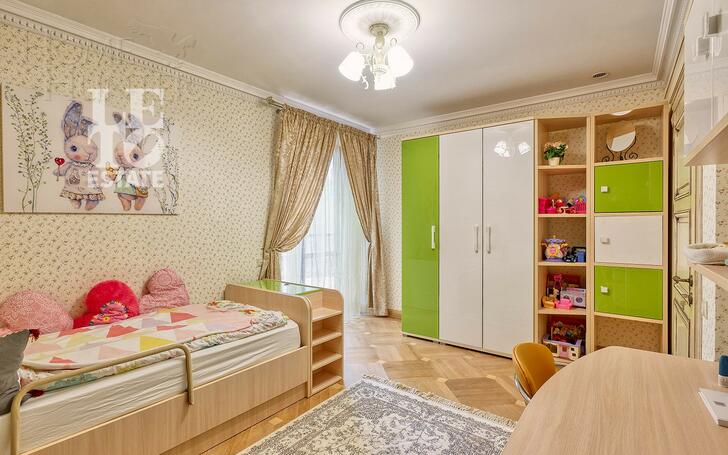 2-этажный коттедж 650 м² с отделкой