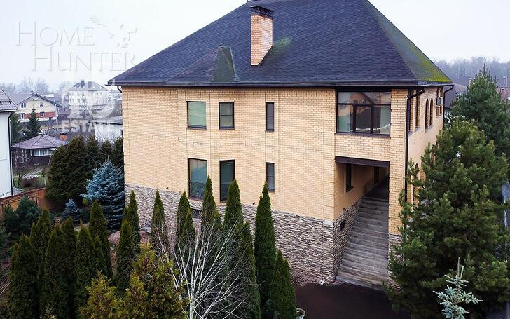 2-этажный коттедж 550 м² с отделкой