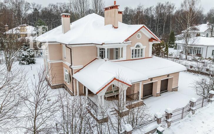 2-этажный коттедж 495 м² с отделкой