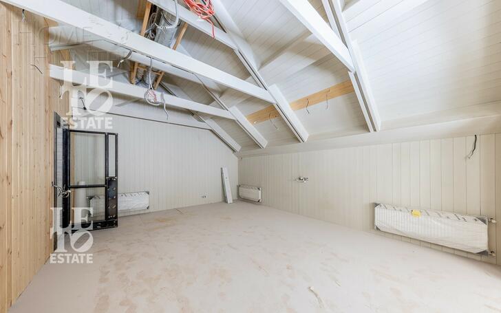 3-этажный коттедж 1 445 м² без отделки