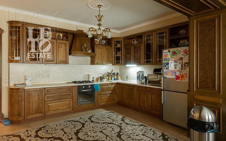 2-этажный коттедж 500 м² с отделкой