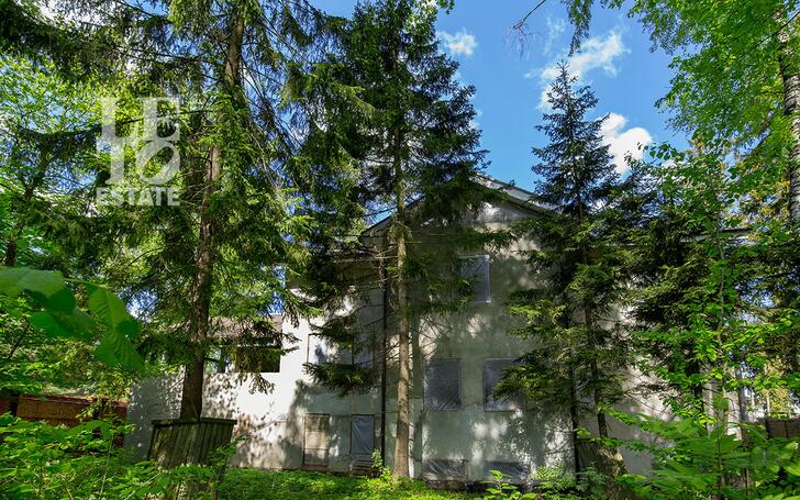 2-этажный коттедж 650 м² без отделки