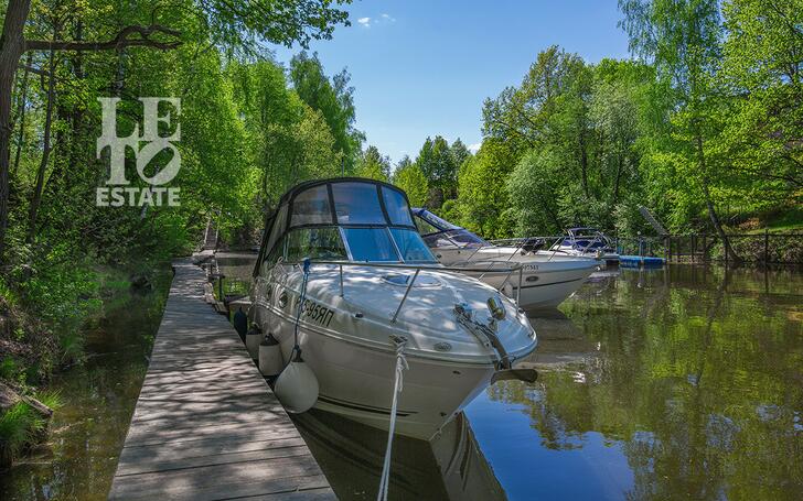 2-этажный коттедж 650 м² без отделки