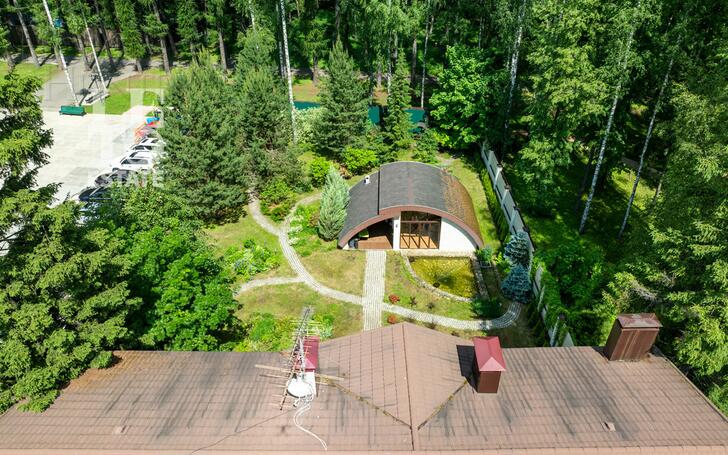 3-этажный коттедж 640 м² с отделкой