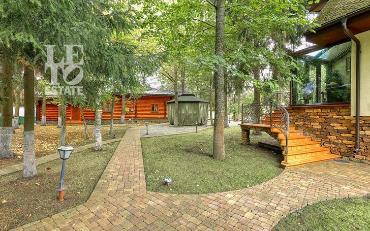 2-этажный коттедж 650 м² с отделкой