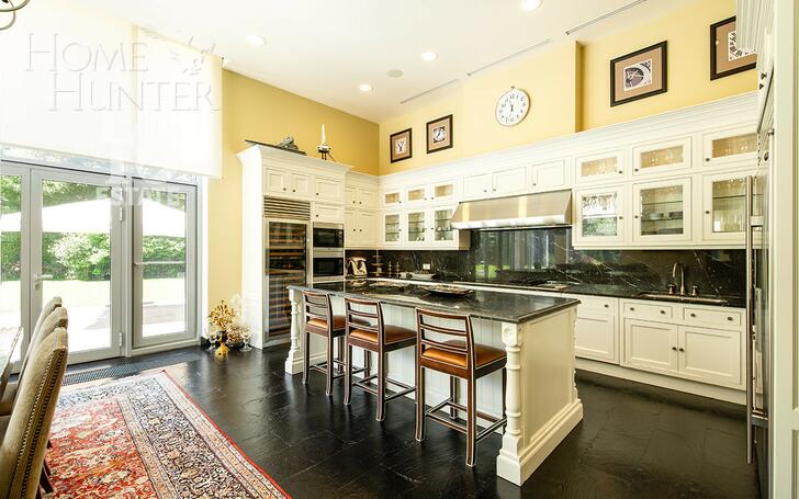 1-этажный коттедж 650 м² с отделкой