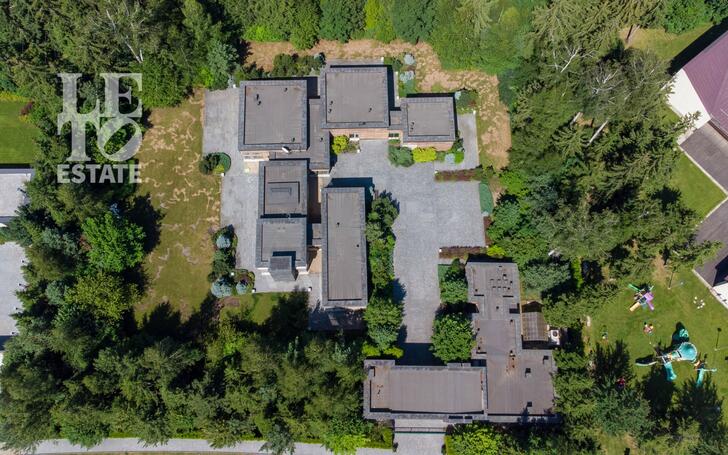 1-этажный коттедж 650 м² с отделкой