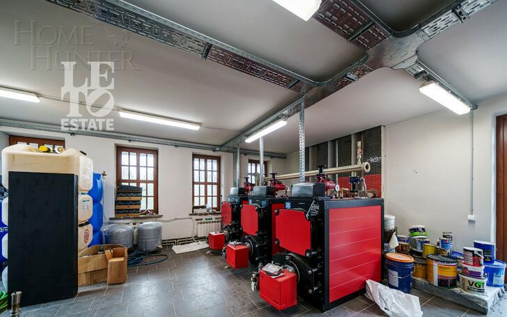 3-этажный коттедж 2 270 м² без отделки