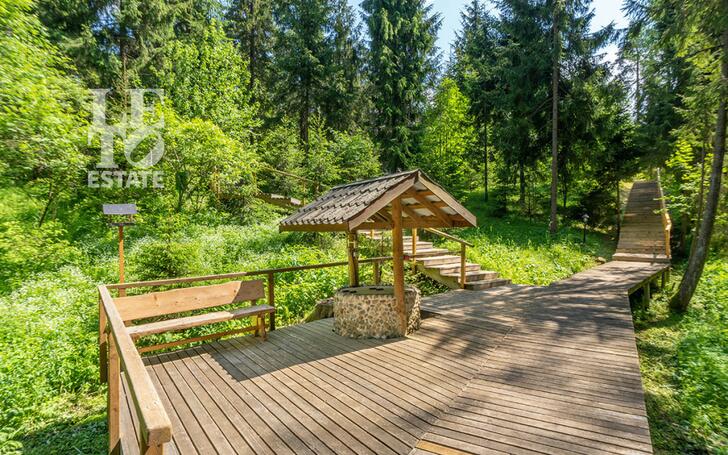 2-этажный коттедж 400 м² с отделкой