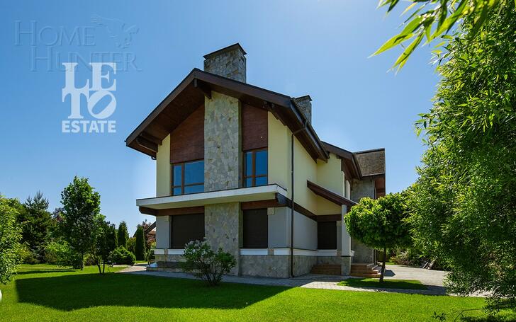 2-этажный коттедж 962.1 м² без отделки