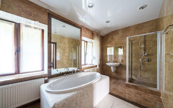 3-этажный коттедж 640 м² с отделкой