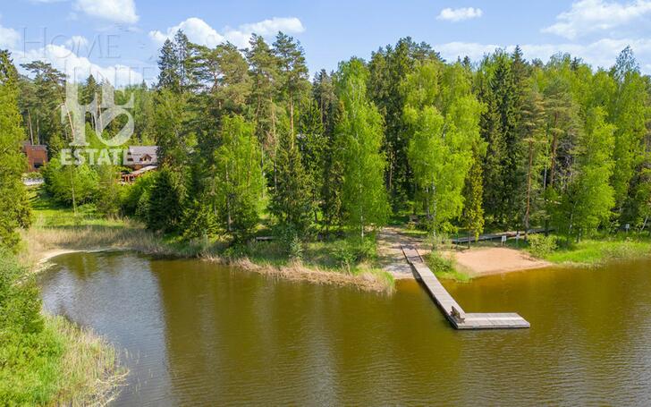 2-этажный коттедж 400 м² с отделкой
