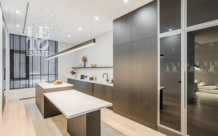 3-этажный таунхаус 244.7 м² с отделкой