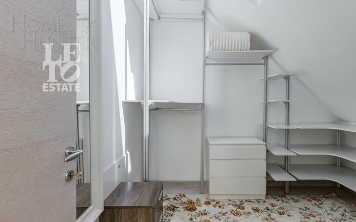 3-этажный таунхаус 335 м² с отделкой