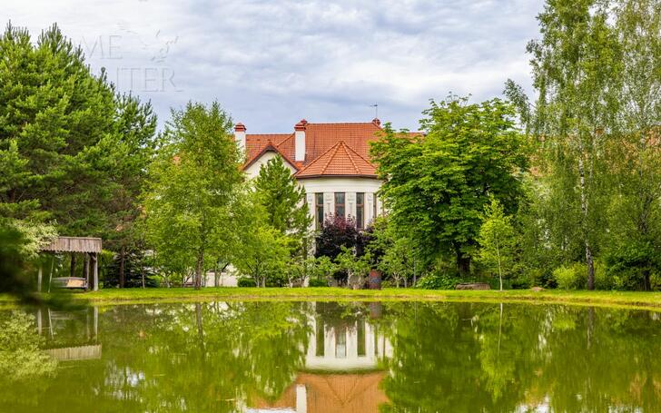 3-этажный коттедж 2 009 м² с отделкой