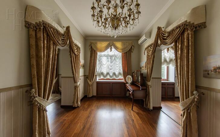 3-этажный коттедж 2 009 м² с отделкой