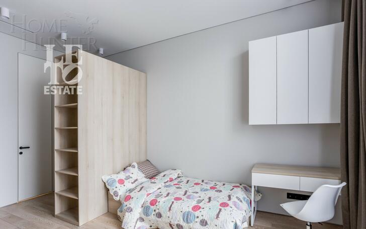 3-этажный таунхаус 244.7 м² с отделкой