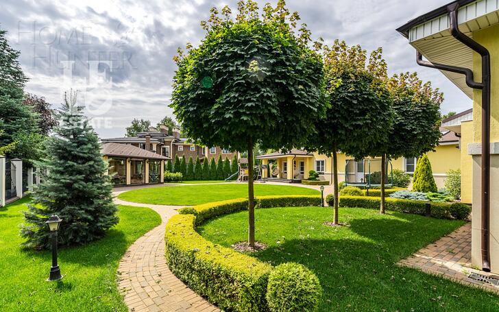 2-этажный коттедж 700 м² с отделкой