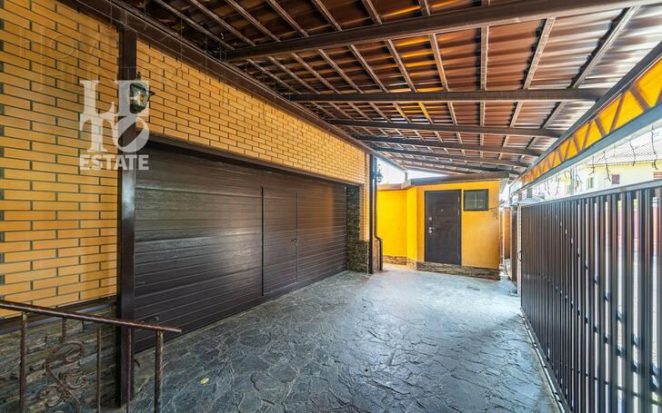 2-этажный коттедж 500 м² с отделкой