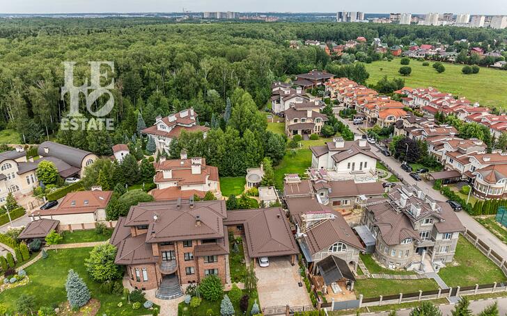 2-этажный коттедж 700 м² с отделкой