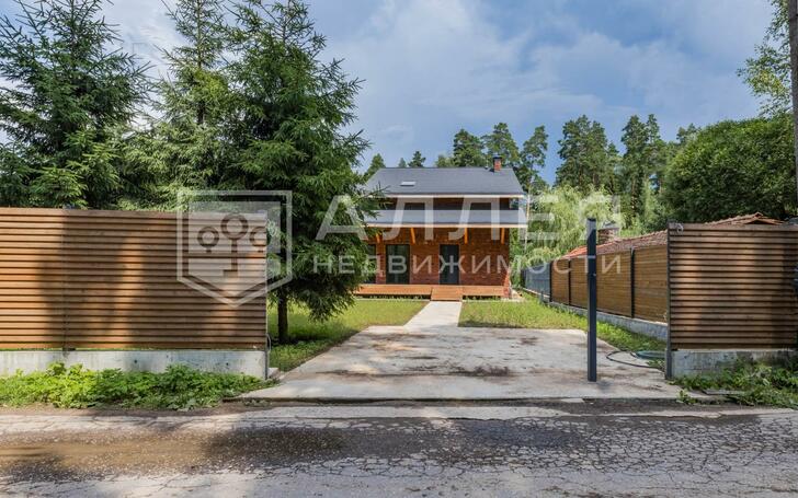 2-этажный коттедж 227 м² с отделкой